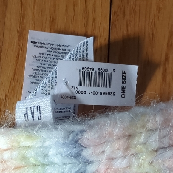 GAP scarf with pastel colors - Picture 5 of 6